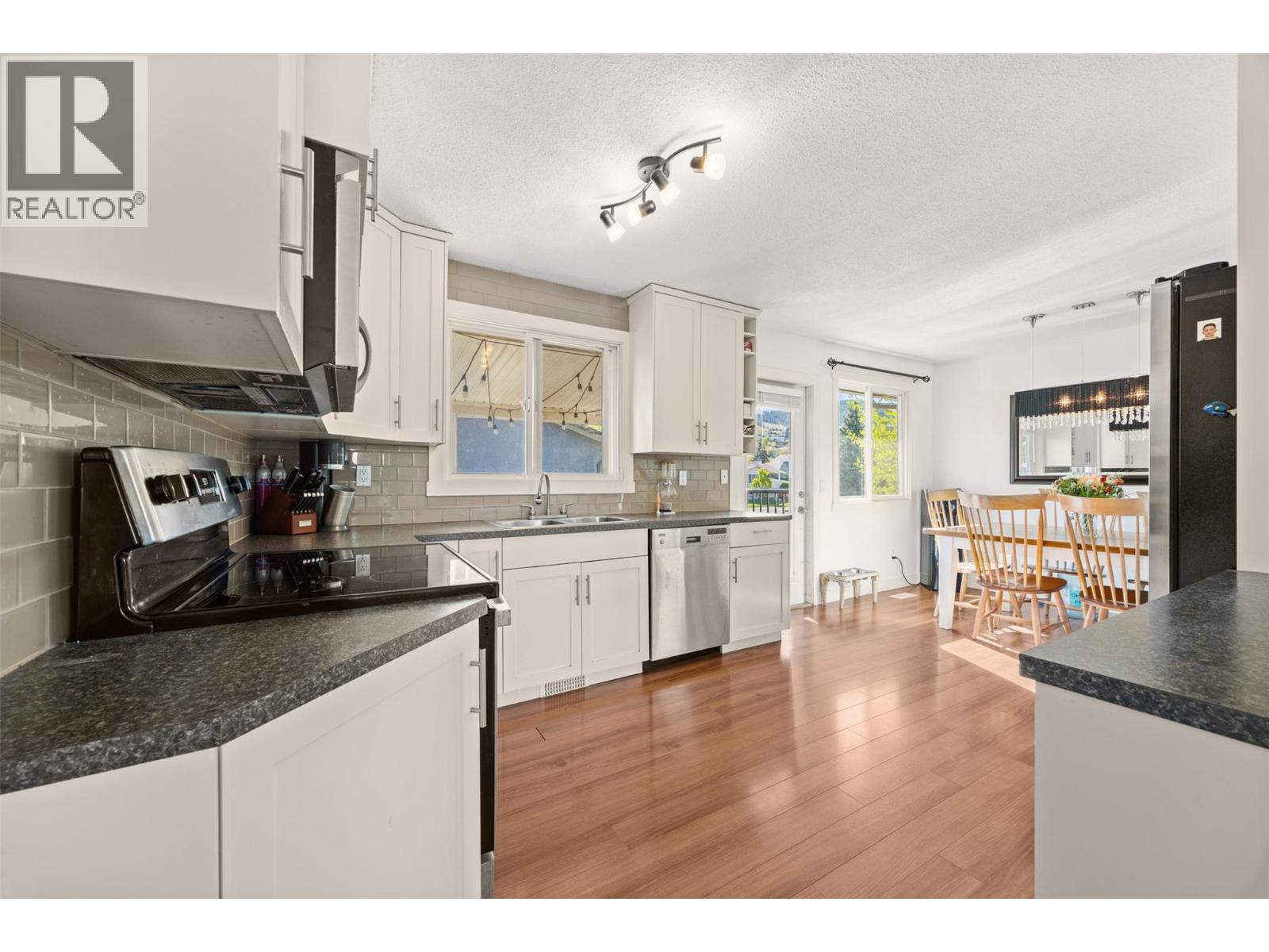 563 Hemlock Road, Kelowna, British Columbia  V1X 4W8 - Photo 13 - 10384558