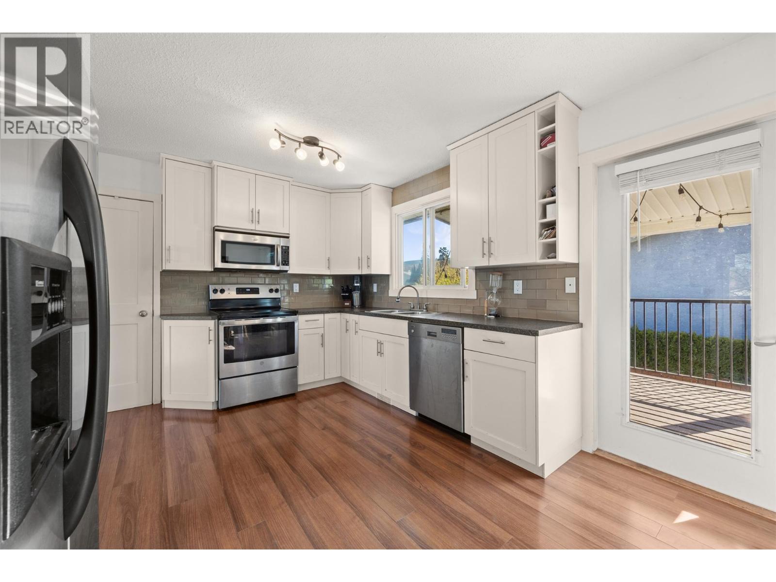 563 Hemlock Road, Kelowna, British Columbia  V1X 4W8 - Photo 15 - 10384558