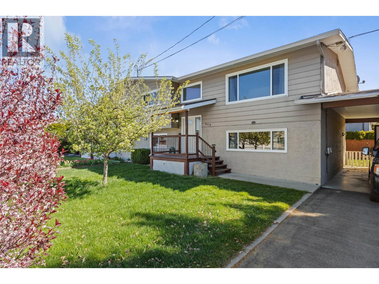 563 Hemlock Road, Kelowna, British Columbia  V1X 4W8 - Photo 2 - 10384558