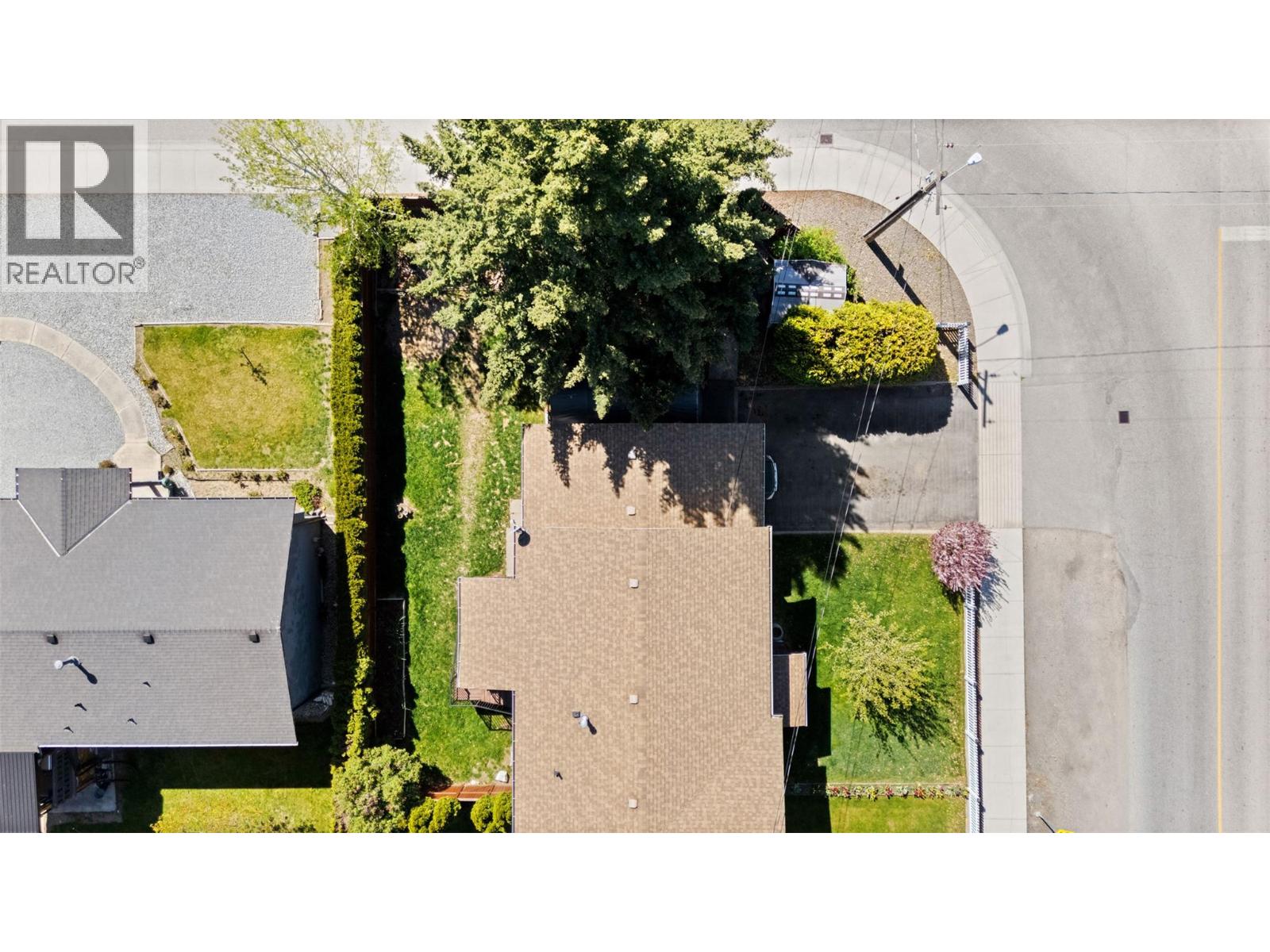 563 Hemlock Road, Kelowna, British Columbia  V1X 4W8 - Photo 44 - 10384558