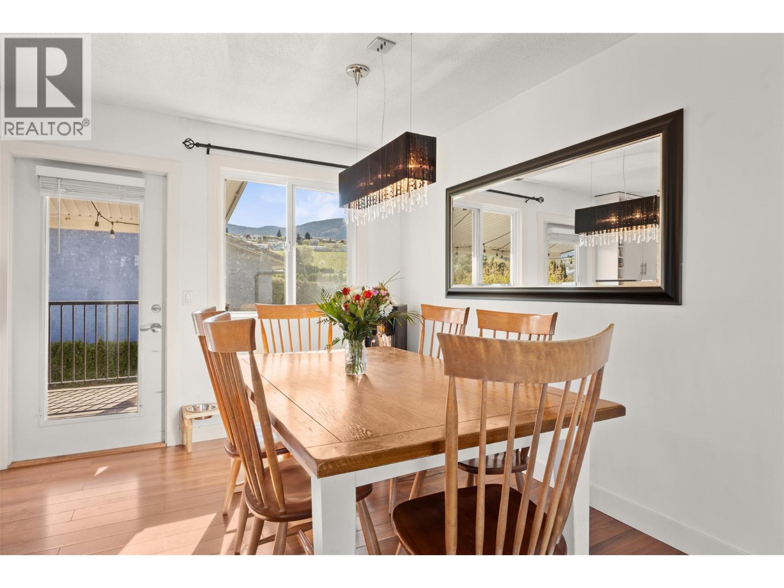 563 Hemlock Road, Kelowna, British Columbia  V1X 4W8 - Photo 9 - 10384558