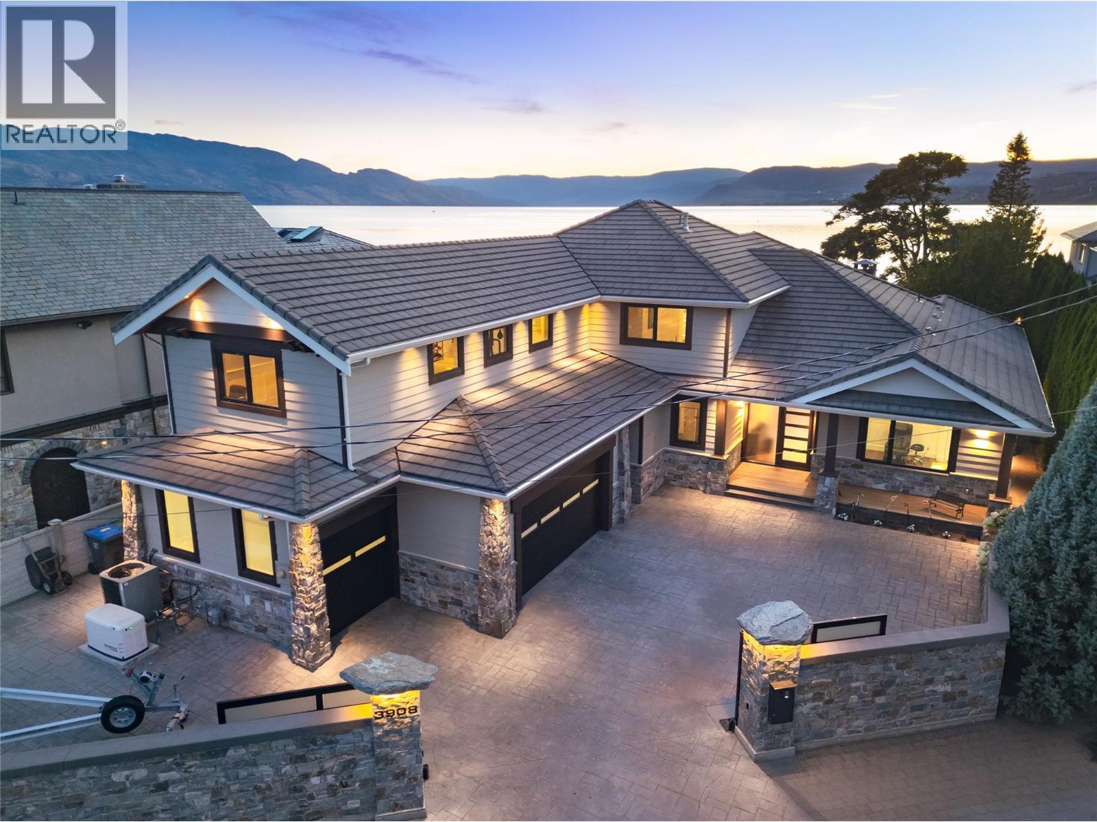 3908 Bluebird Road, Kelowna, British Columbia  V1W 1X6 - Photo 1 - 10383006