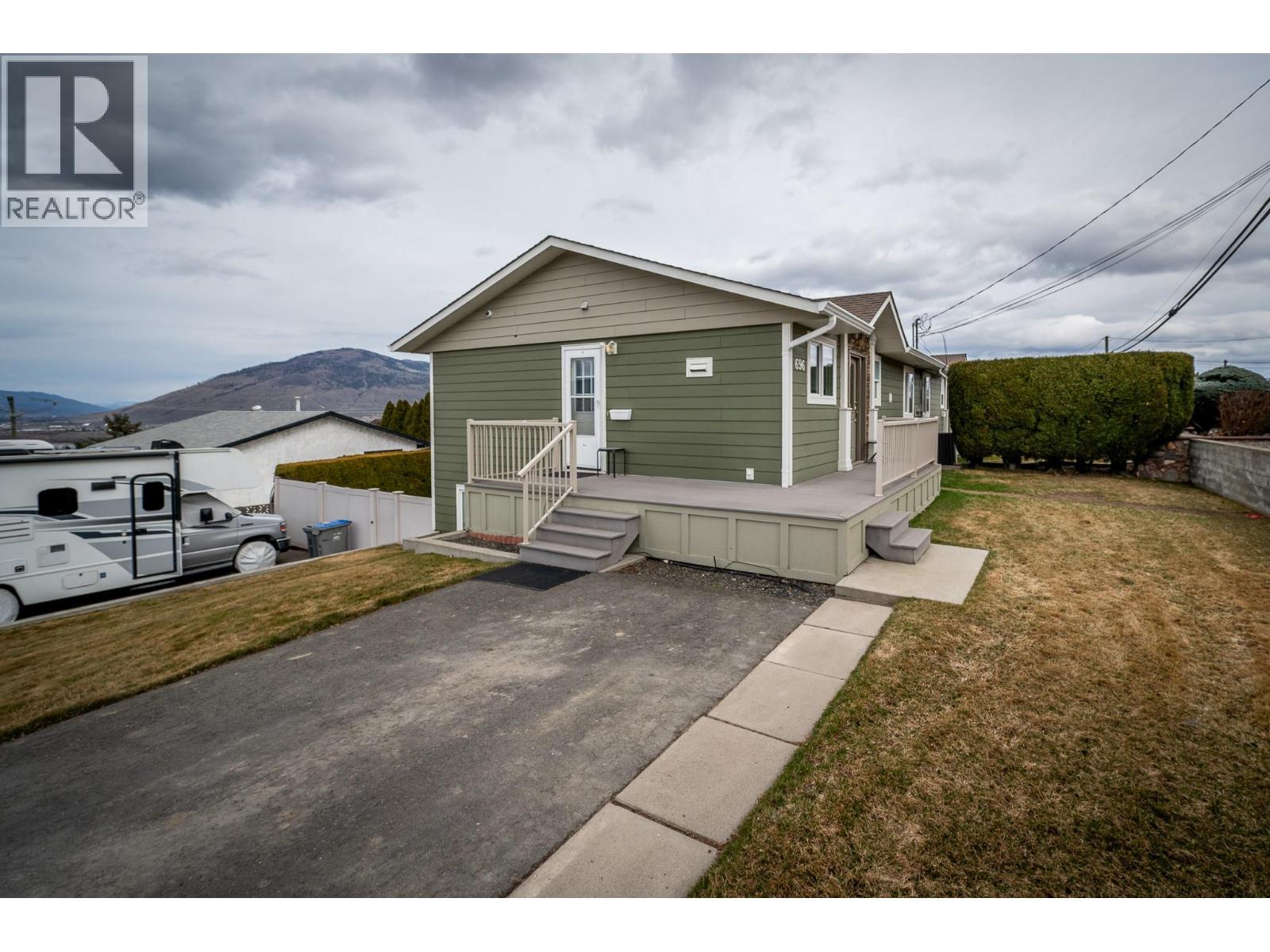 696 Lombard Street, Kamloops, British Columbia  V2C 6W5 - Photo 1 - 10384952