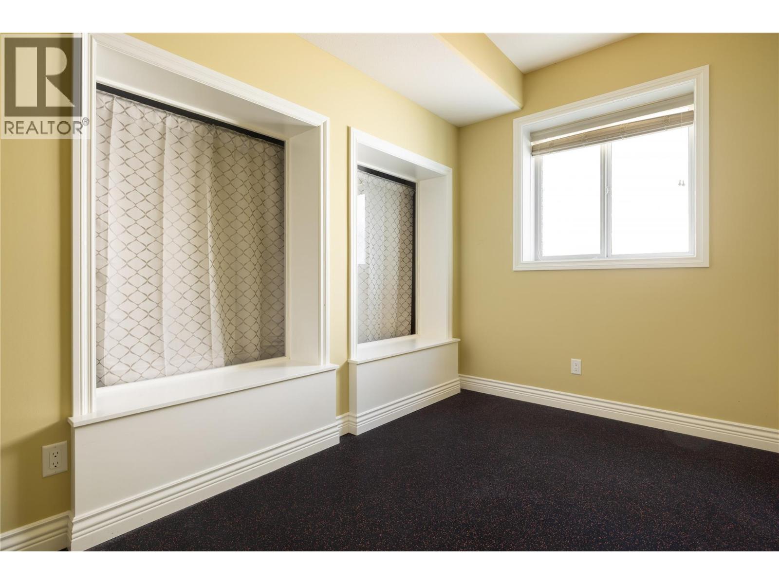 1010 Lamont Court, Kelowna, British Columbia  V1W 5J1 - Photo 41 - 10384640