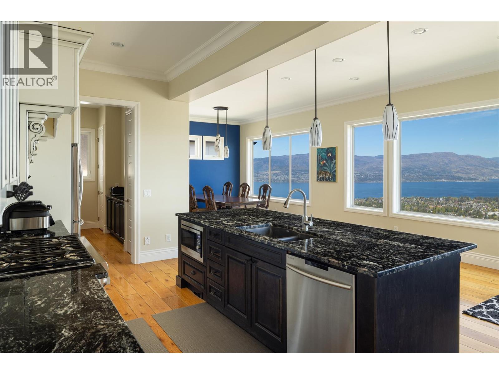 1010 Lamont Court, Kelowna, British Columbia  V1W 5J1 - Photo 6 - 10384640