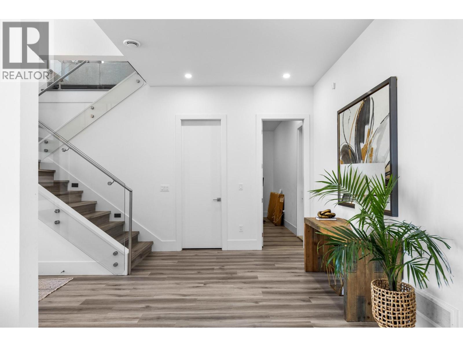 683 Deans Drive, Kelowna, British Columbia  V1P 1A1 - Photo 41 - 10381540