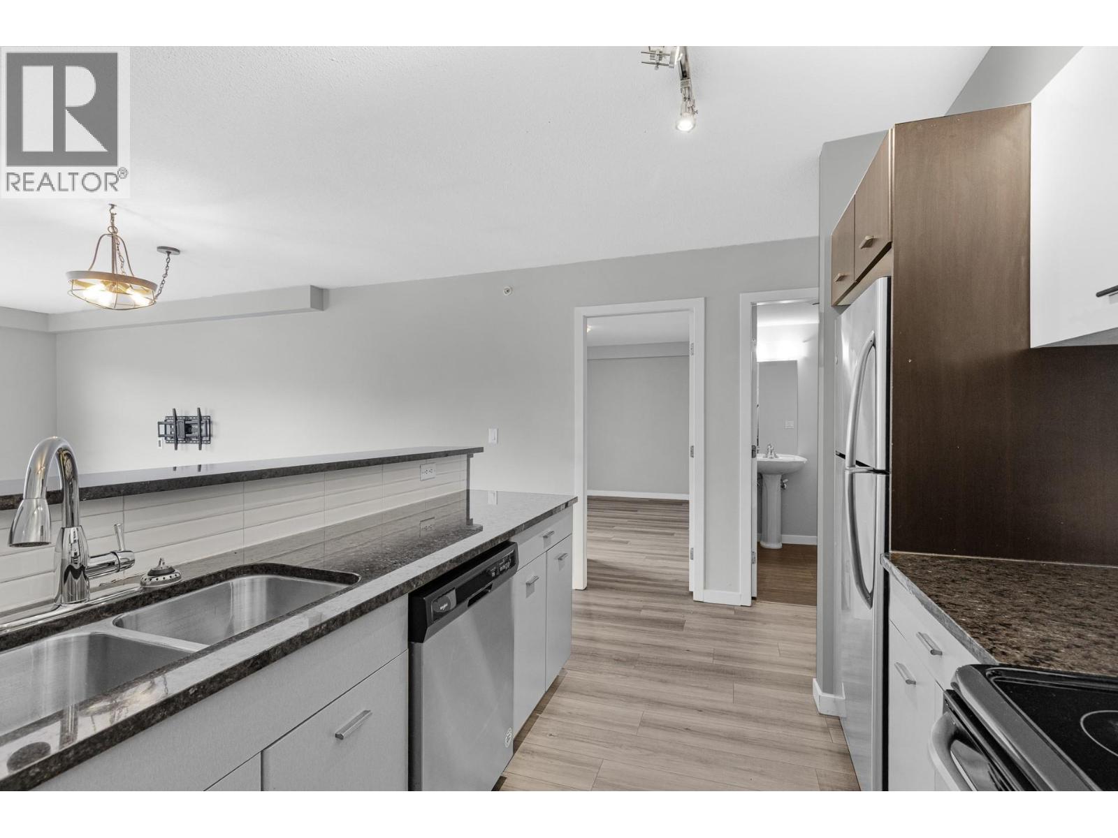 547 Yates Road Unit# 401, Kelowna, British Columbia  V1V 2T7 - Photo 9 - 10384979
