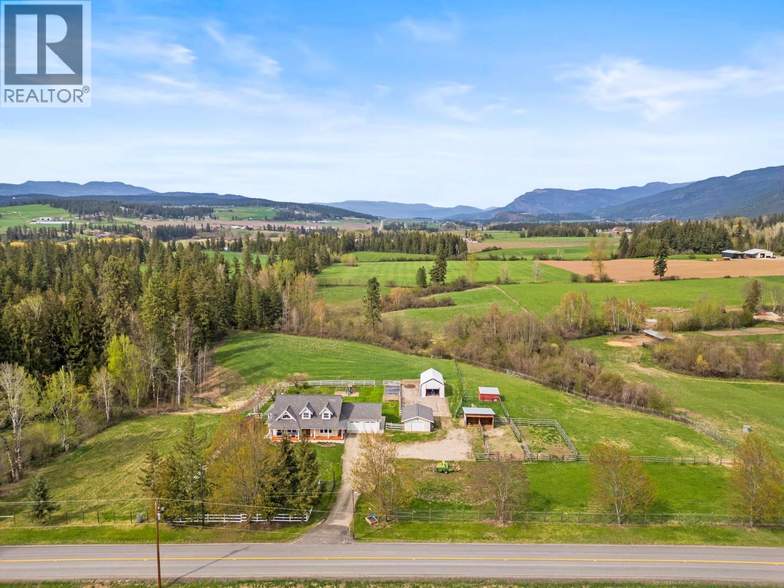 1375 Mountain View Road, spallumcheen, British Columbia