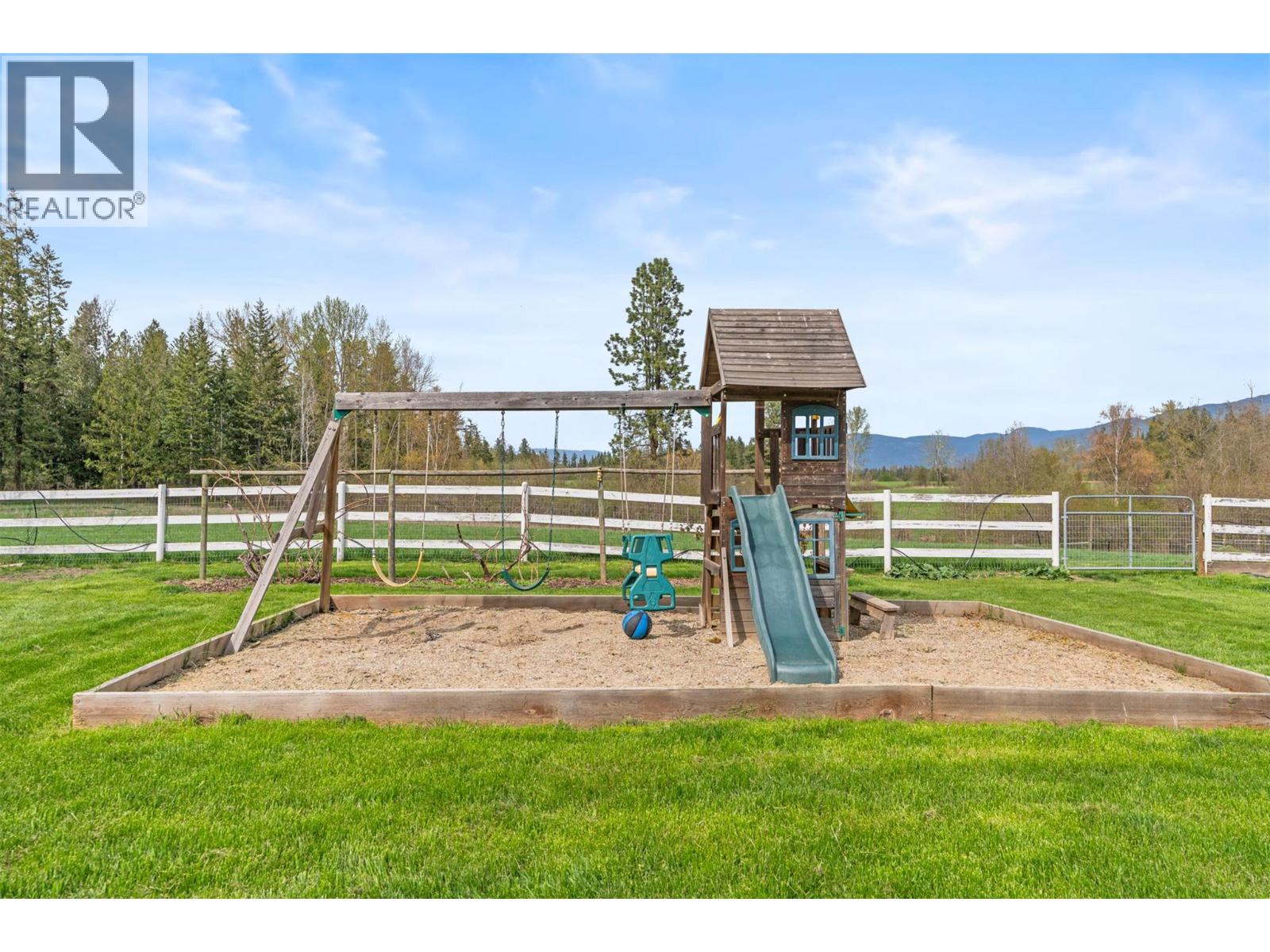 1375 Mountain View Road, Spallumcheen, British Columbia  V4Y 0S4 - Photo 46 - 10384941