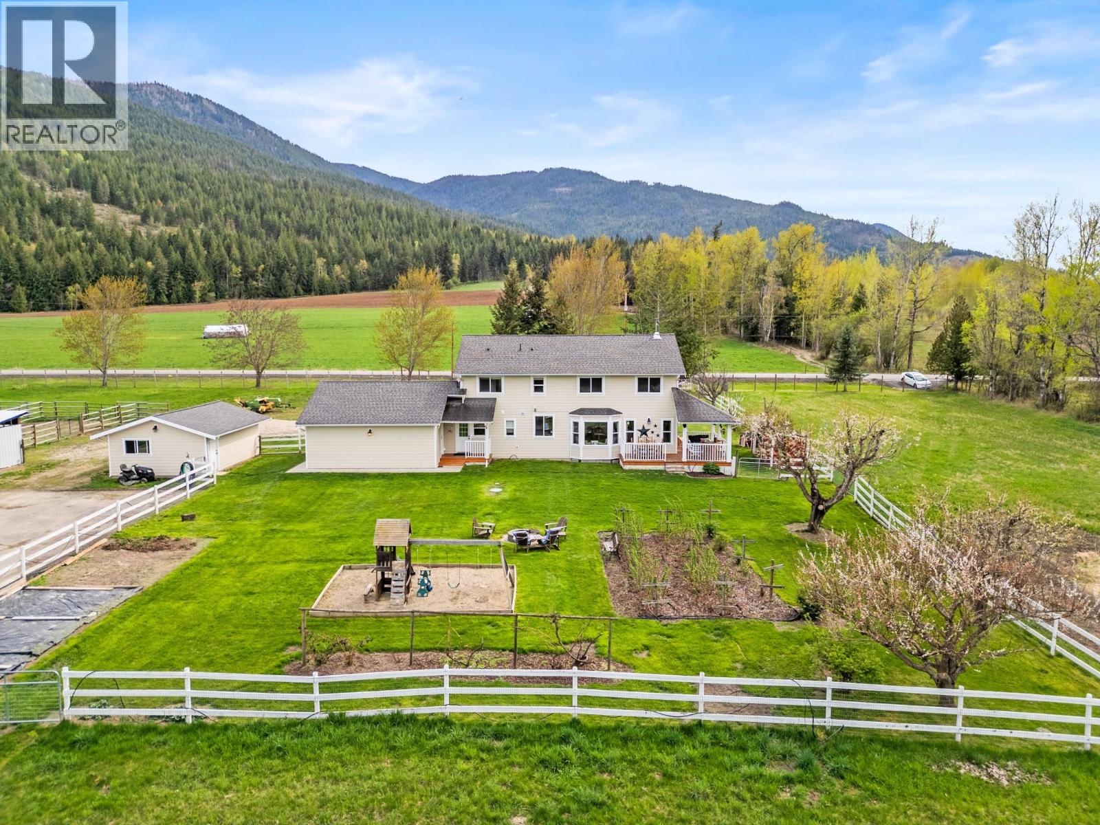 1375 Mountain View Road, Spallumcheen, British Columbia  V4Y 0S4 - Photo 73 - 10384941