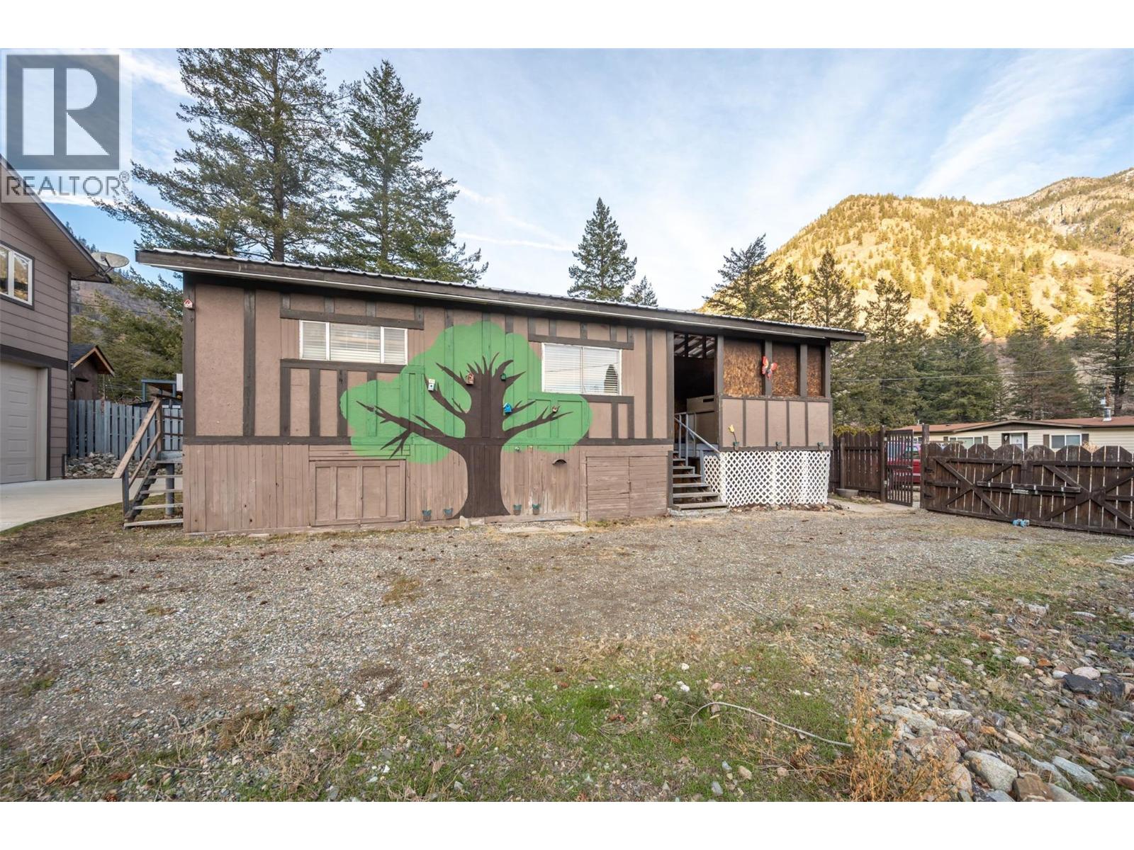 1436 Main Street, Keremeos, British Columbia  V0X 1N6 - Photo 26 - 10385009