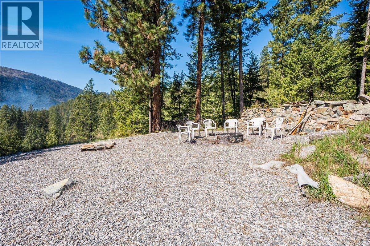 7465 Broadwater Road, Castlegar, British Columbia  V1N 4V8 - Photo 55 - 10384692