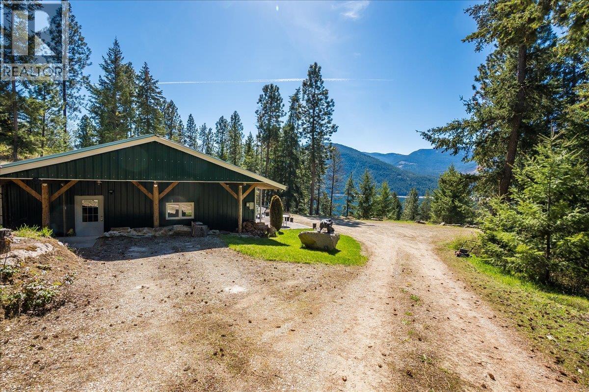7465 Broadwater Road, Castlegar, British Columbia  V1N 4V8 - Photo 62 - 10384692