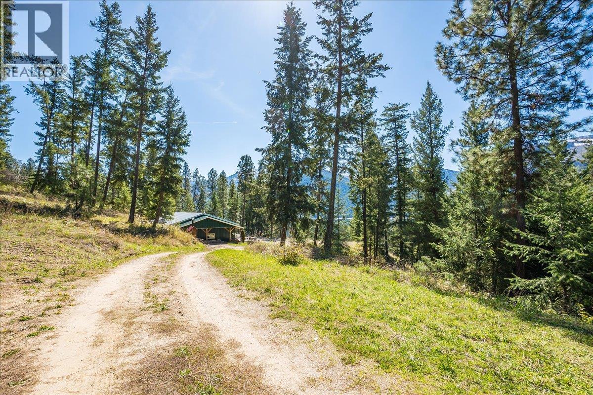 7465 Broadwater Road, Castlegar, British Columbia  V1N 4V8 - Photo 78 - 10384692