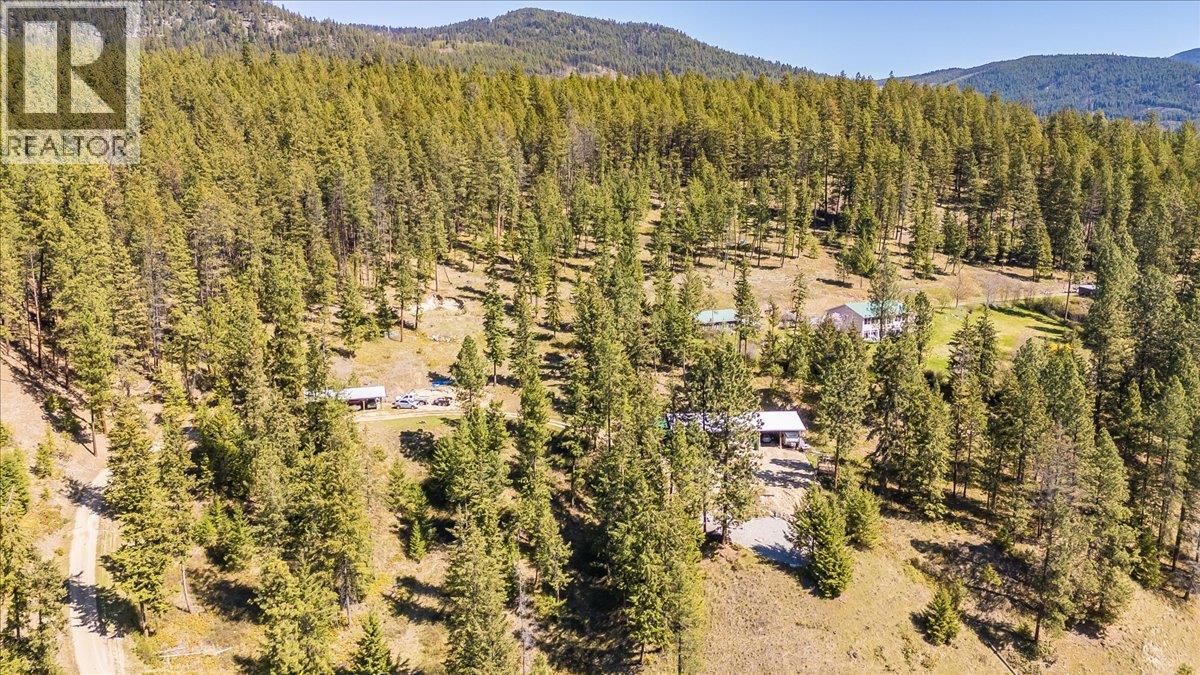7465 Broadwater Road, Castlegar, British Columbia  V1N 4V8 - Photo 8 - 10384692