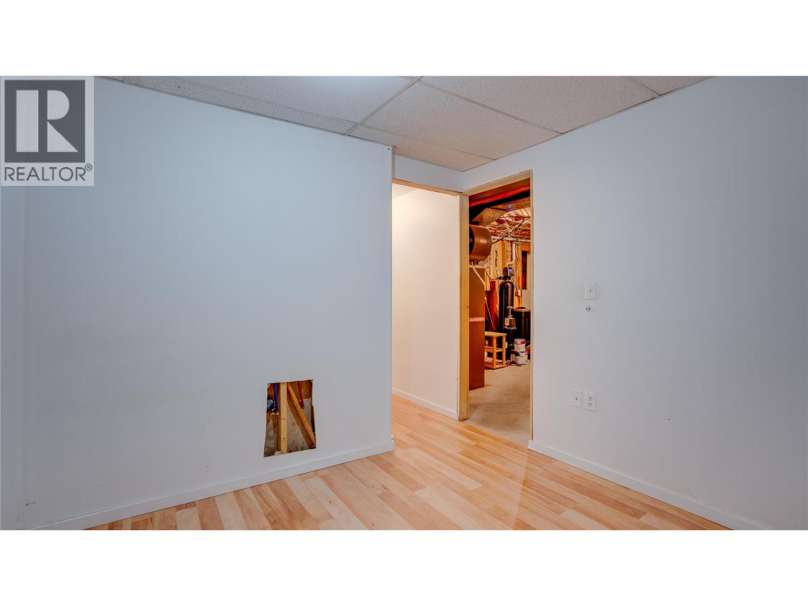 5677 Brentwood Road, Vernon, British Columbia  V1B 3K1 - Photo 26 - 10384654