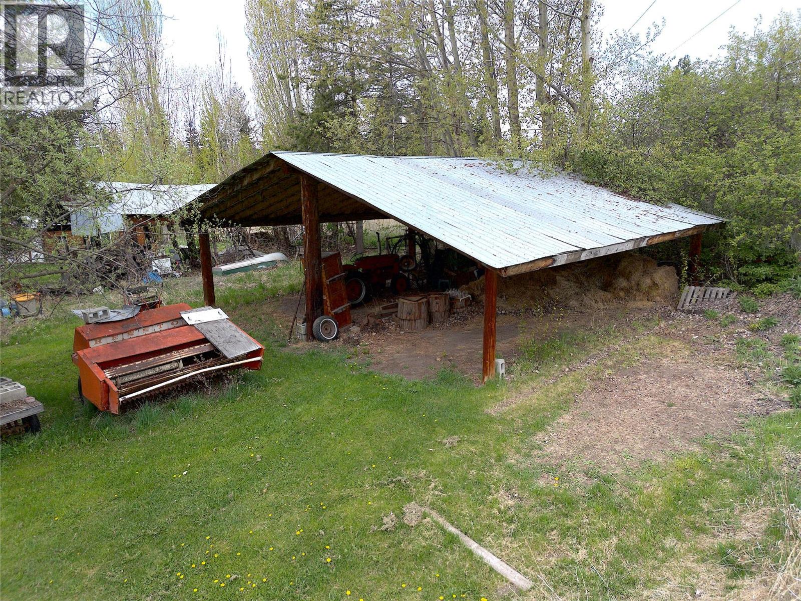 5677 Brentwood Road, Vernon, British Columbia  V1B 3K1 - Photo 44 - 10384654