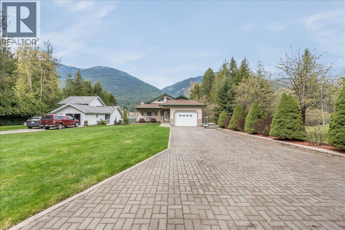 664 Ainslie Road, Harrop, British Columbia  V1L 6P6 - Photo 37 - 10384831