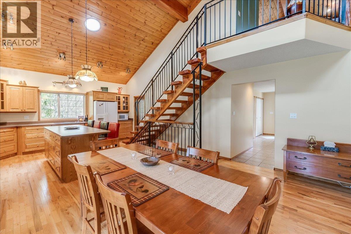 664 Ainslie Road, Harrop, British Columbia  V1L 6P6 - Photo 54 - 10384831