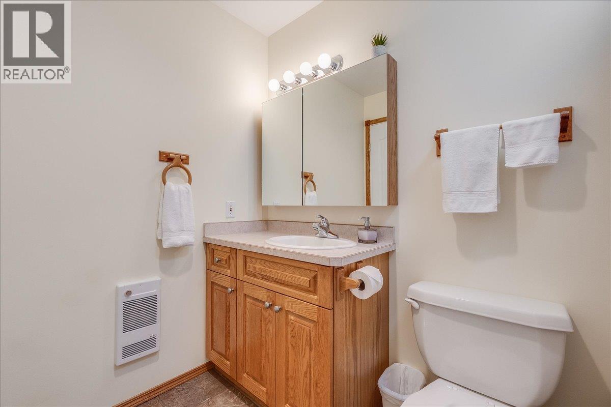 664 Ainslie Road, Harrop, British Columbia  V1L 6P6 - Photo 63 - 10384831