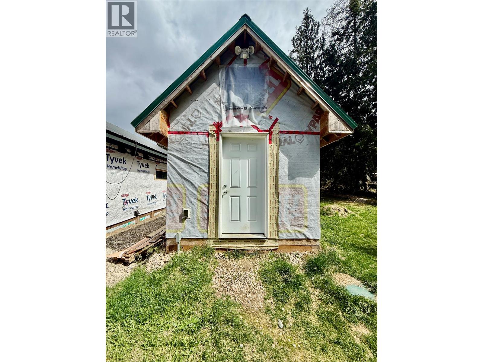 1017 Hume Street, Slocan, British Columbia  V0G 2C0 - Photo 17 - 10384776
