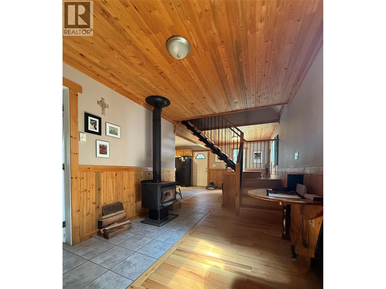 1017 Hume Street, Slocan, British Columbia  V0G 2C0 - Photo 7 - 10384776