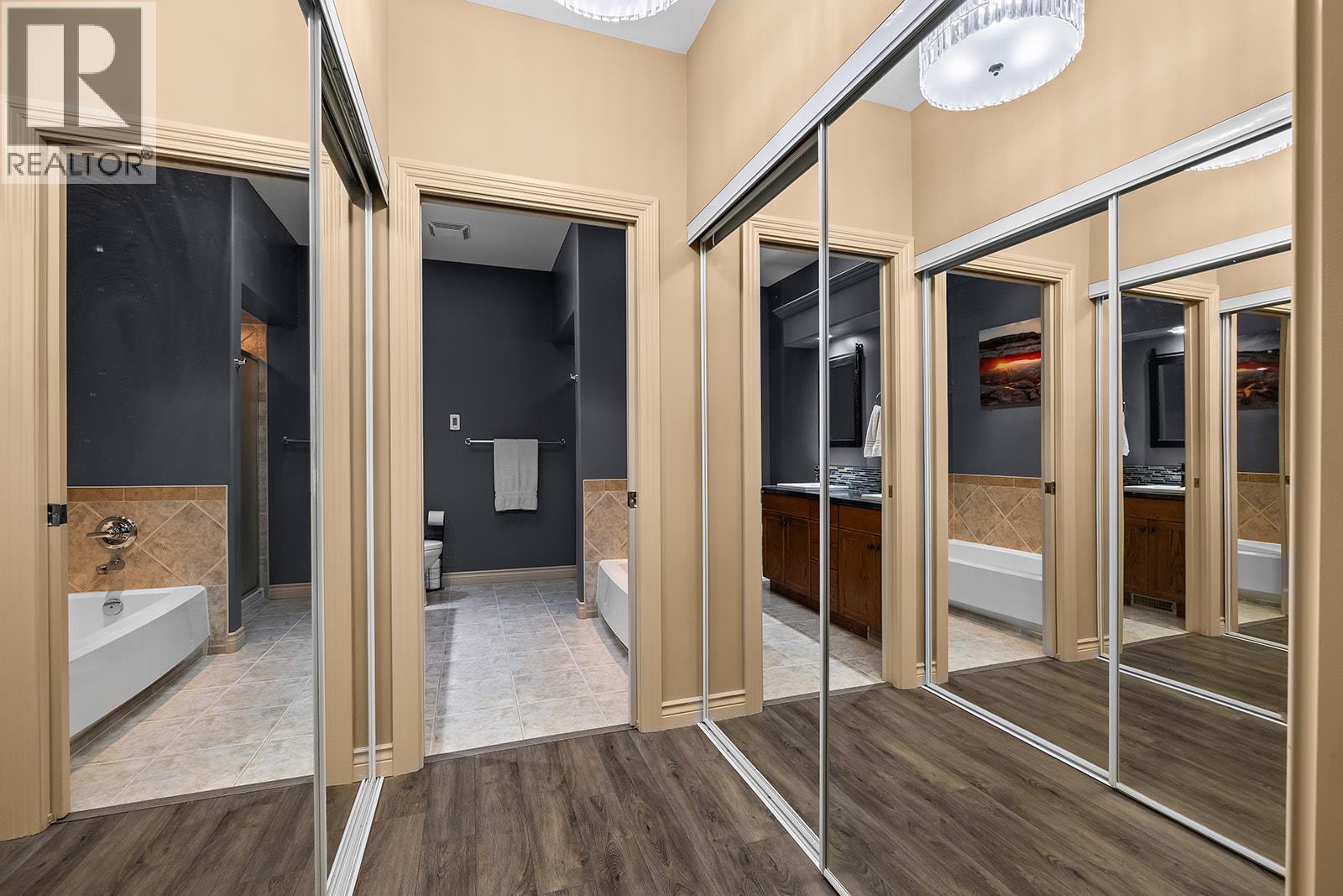 2302 Country Club Drive, Kelowna, British Columbia  V1V 2M6 - Photo 18 - 10383758