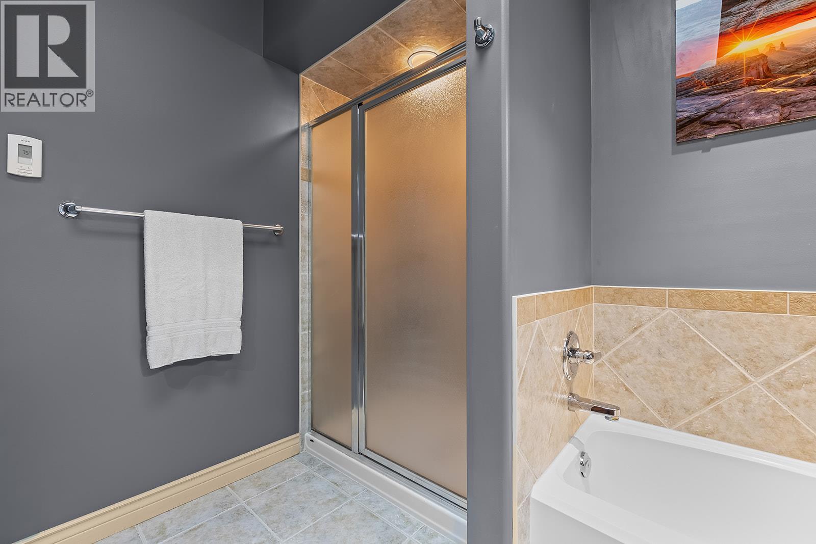 2302 Country Club Drive, Kelowna, British Columbia  V1V 2M6 - Photo 21 - 10383758