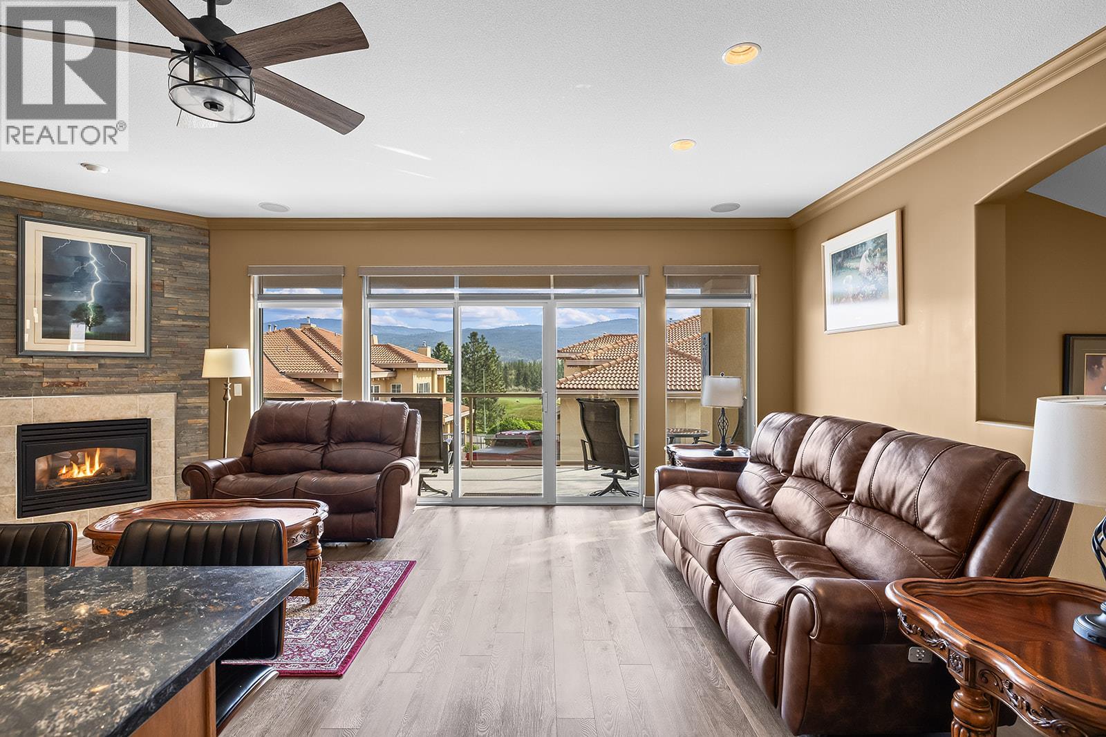 2302 Country Club Drive, Kelowna, British Columbia  V1V 2M6 - Photo 4 - 10383758