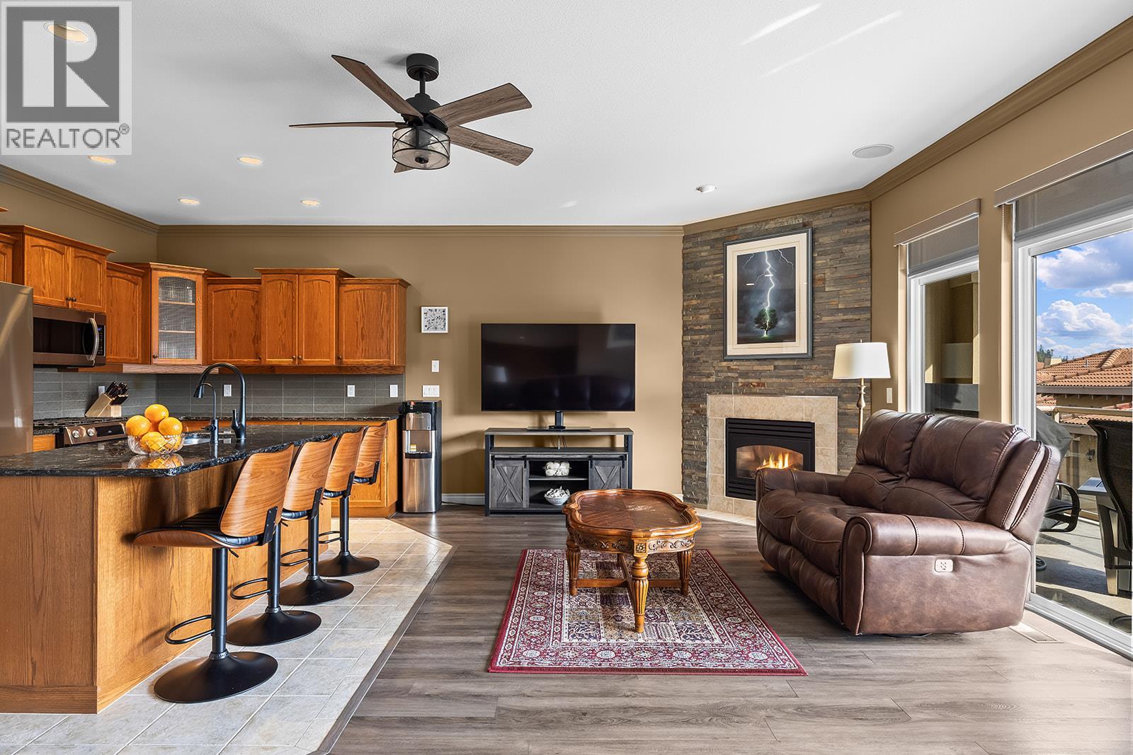 2302 Country Club Drive, Kelowna, British Columbia  V1V 2M6 - Photo 5 - 10383758
