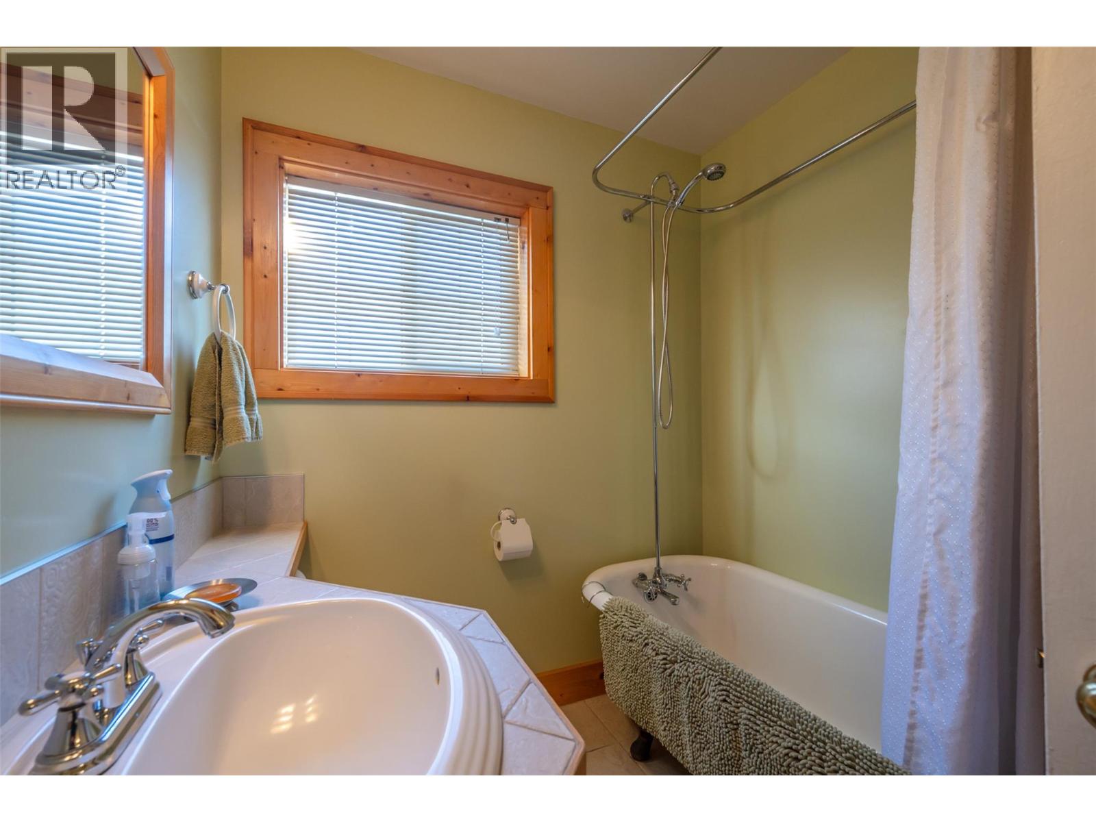 4550 Gulch Road, Naramata, British Columbia  V0H 1N1 - Photo 24 - 10385033