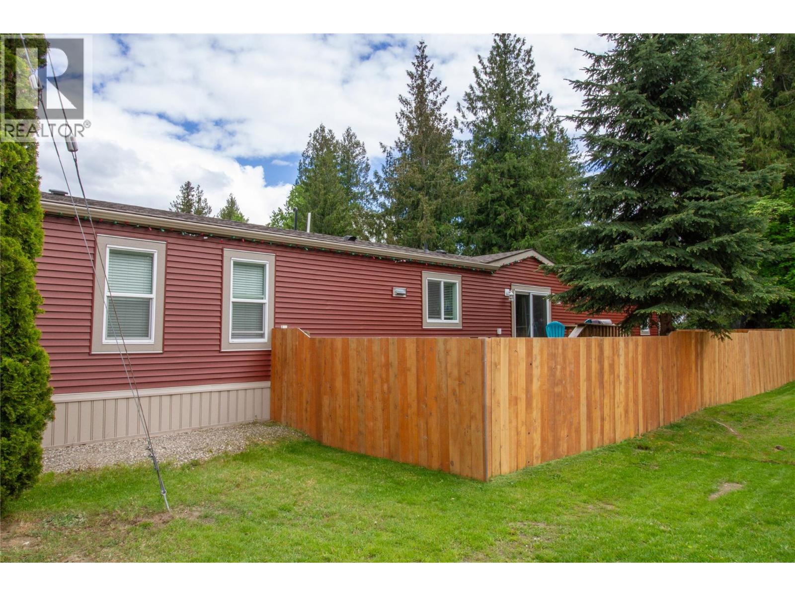 978 Lundell Road Unit# 16, Revelstoke, British Columbia  V0E 2S0 - Photo 1 - 10385016