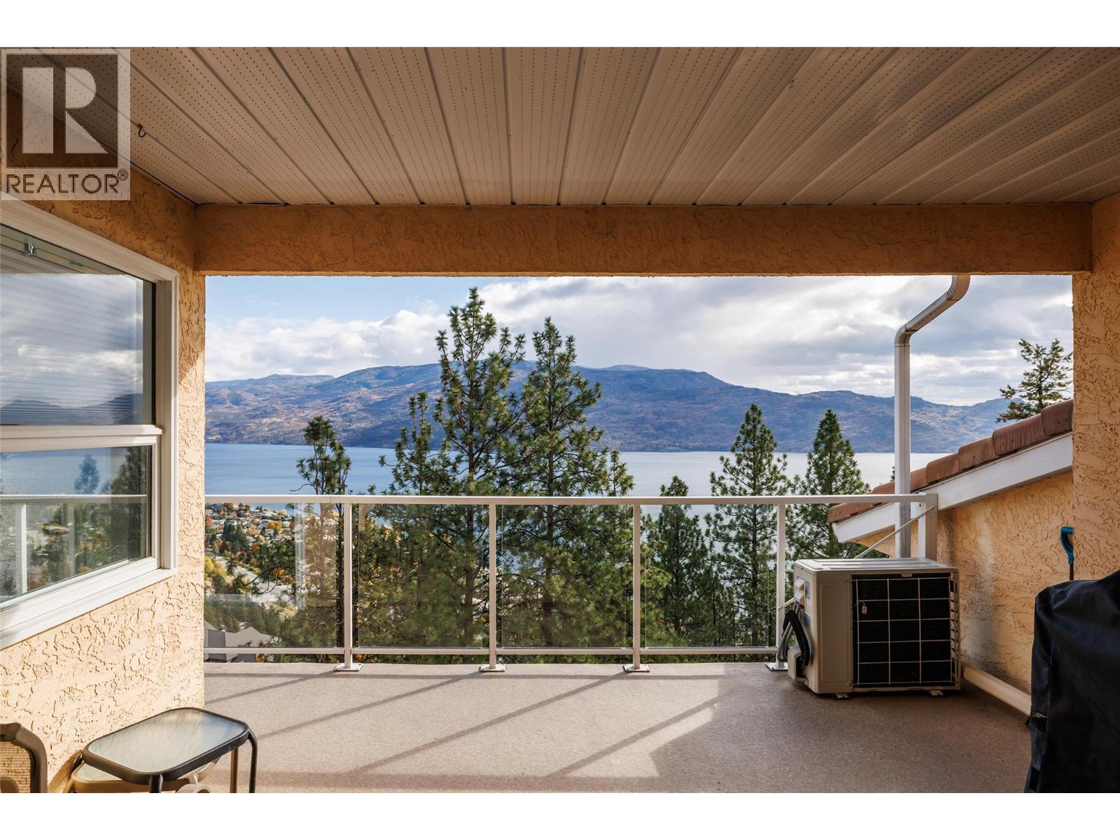 4450 Ponderosa Drive Unit# 204, Peachland, British Columbia  V0H 1X5 - Photo 1 - 10383686