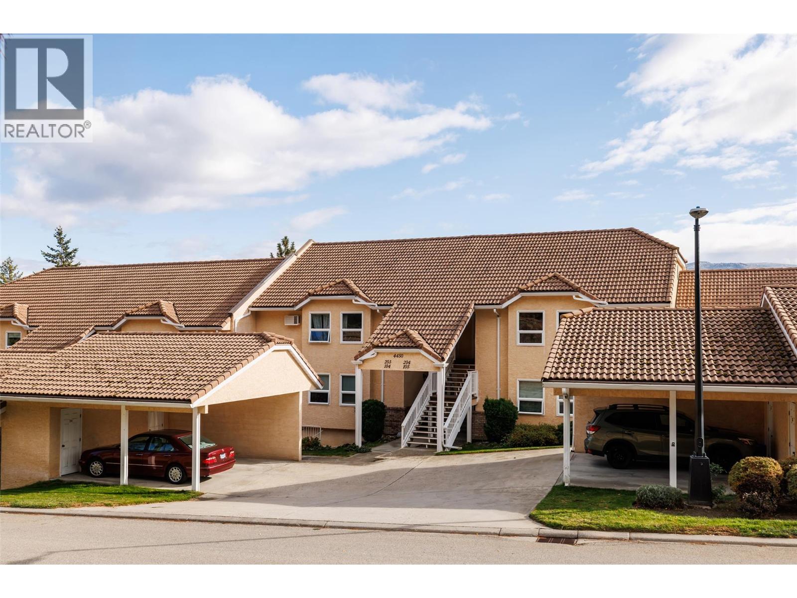 4450 Ponderosa Drive Unit# 204, Peachland, British Columbia  V0H 1X5 - Photo 2 - 10383686