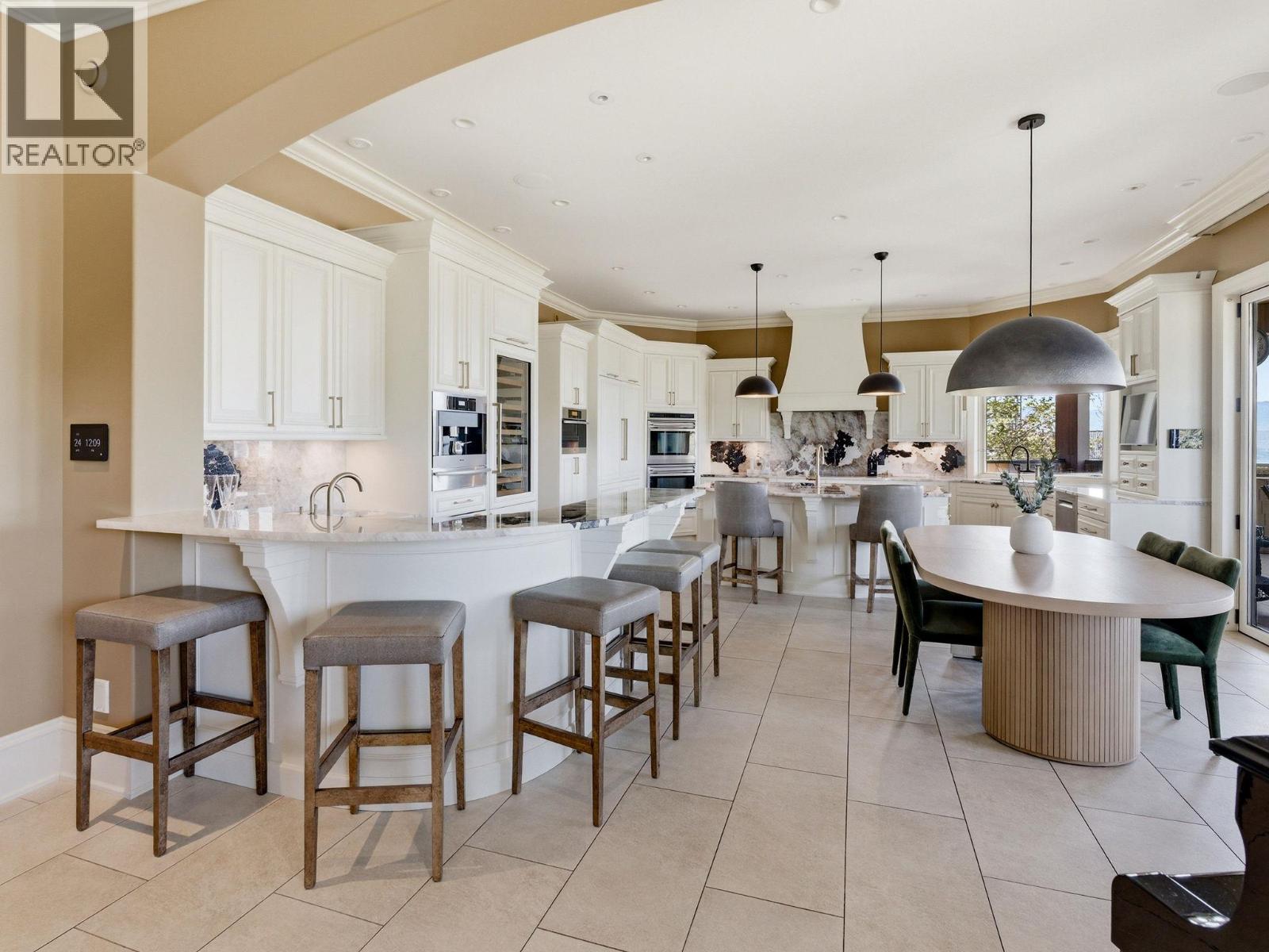 706 Highpointe Court, Kelowna, British Columbia  V1V 2Y3 - Photo 13 - 10384987