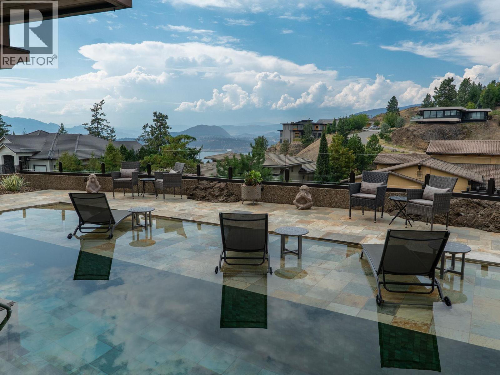 706 Highpointe Court, Kelowna, British Columbia  V1V 2Y3 - Photo 4 - 10384987