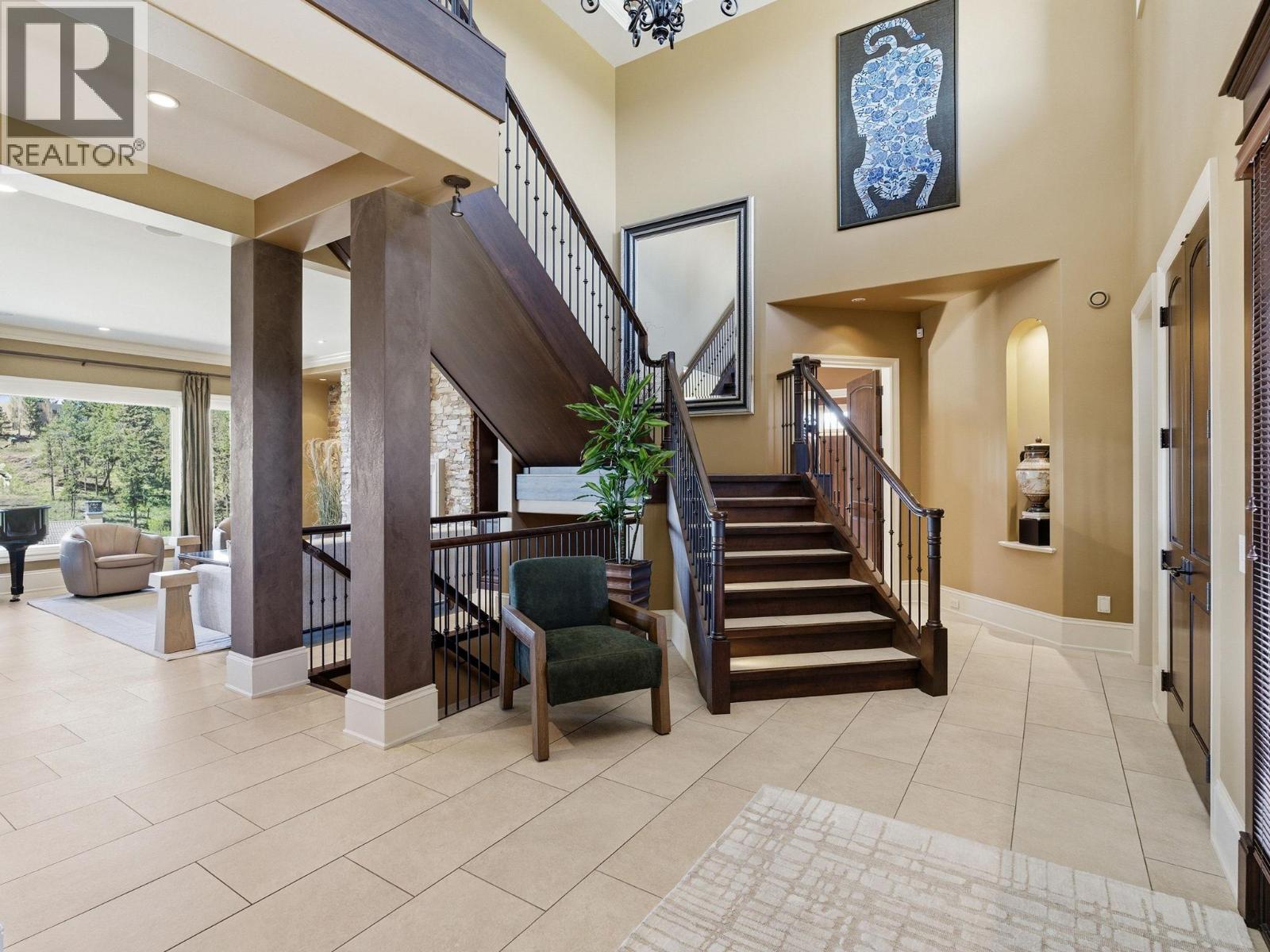 706 Highpointe Court, Kelowna, British Columbia  V1V 2Y3 - Photo 9 - 10384987