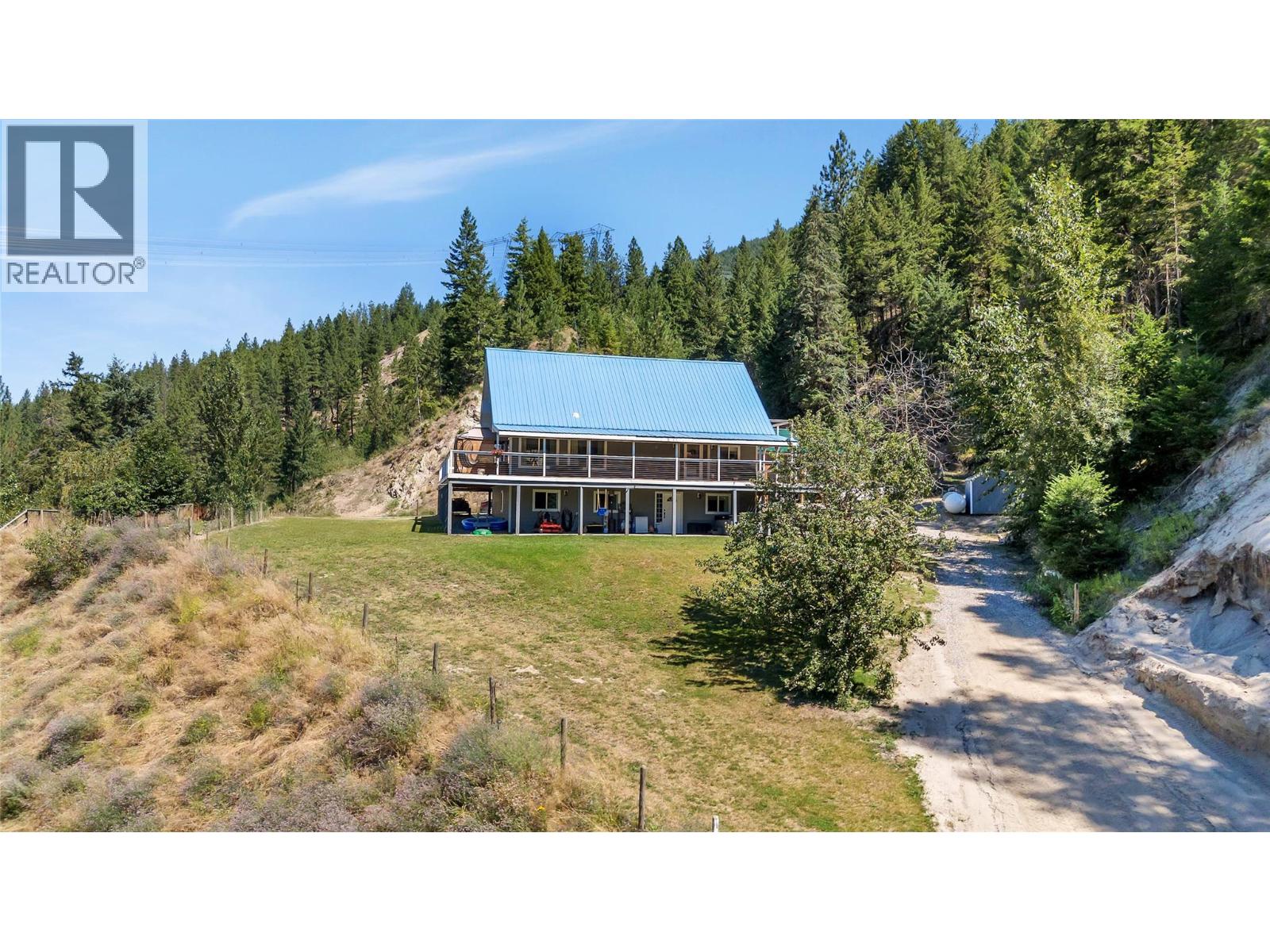 2621 Salmon River Road, Salmon Arm, British Columbia  V1E 3H8 - Photo 11 - 10384739