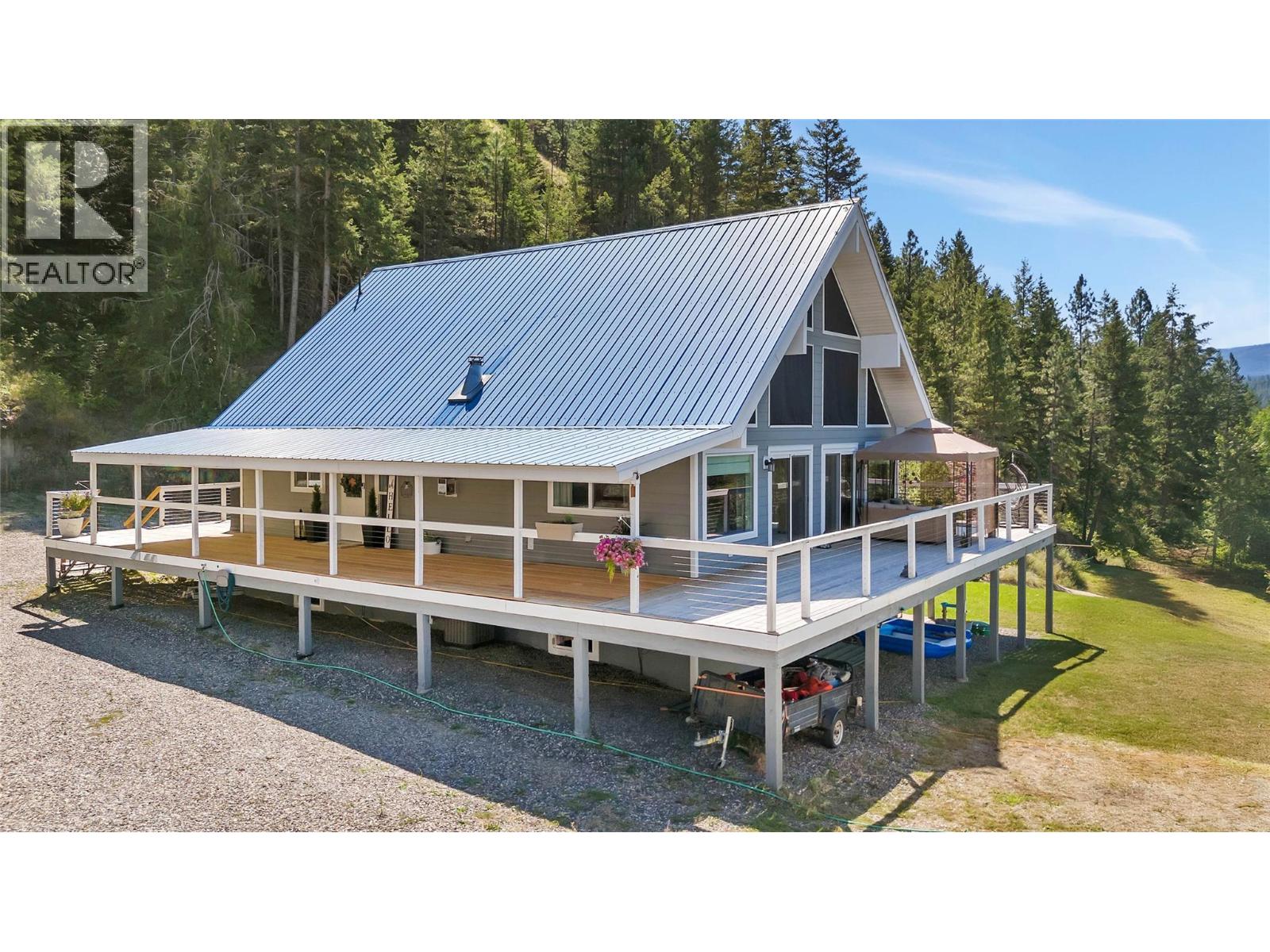 2621 Salmon River Road, Salmon Arm, British Columbia  V1E 3H8 - Photo 15 - 10384739