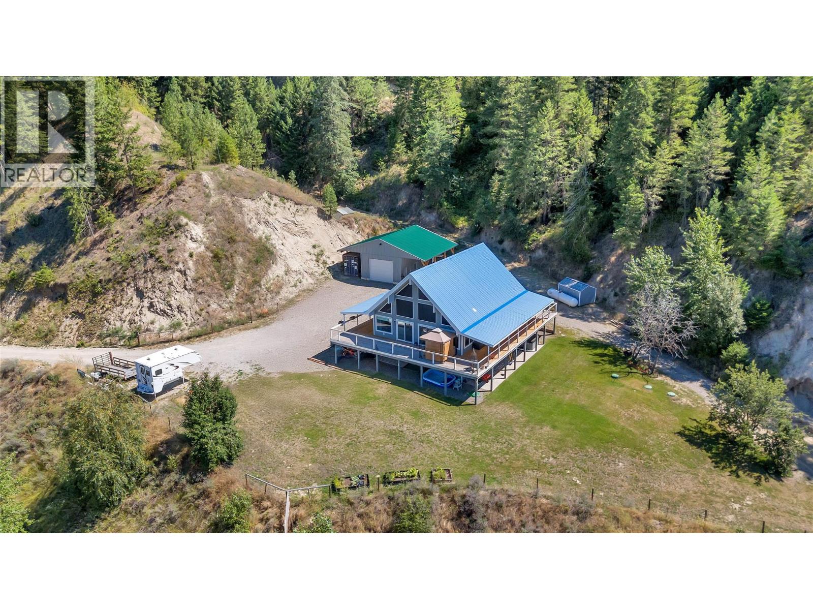 2621 Salmon River Road, Salmon Arm, British Columbia  V1E 3H8 - Photo 17 - 10384739