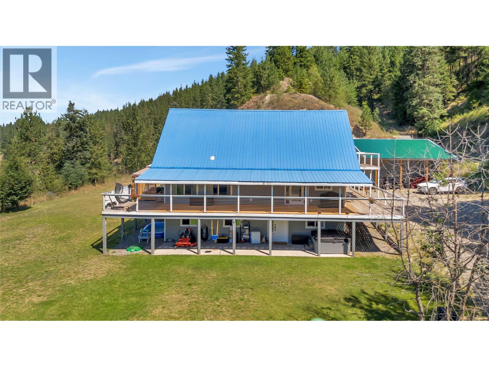 2621 Salmon River Road, Salmon Arm, British Columbia  V1E 3H8 - Photo 2 - 10384739