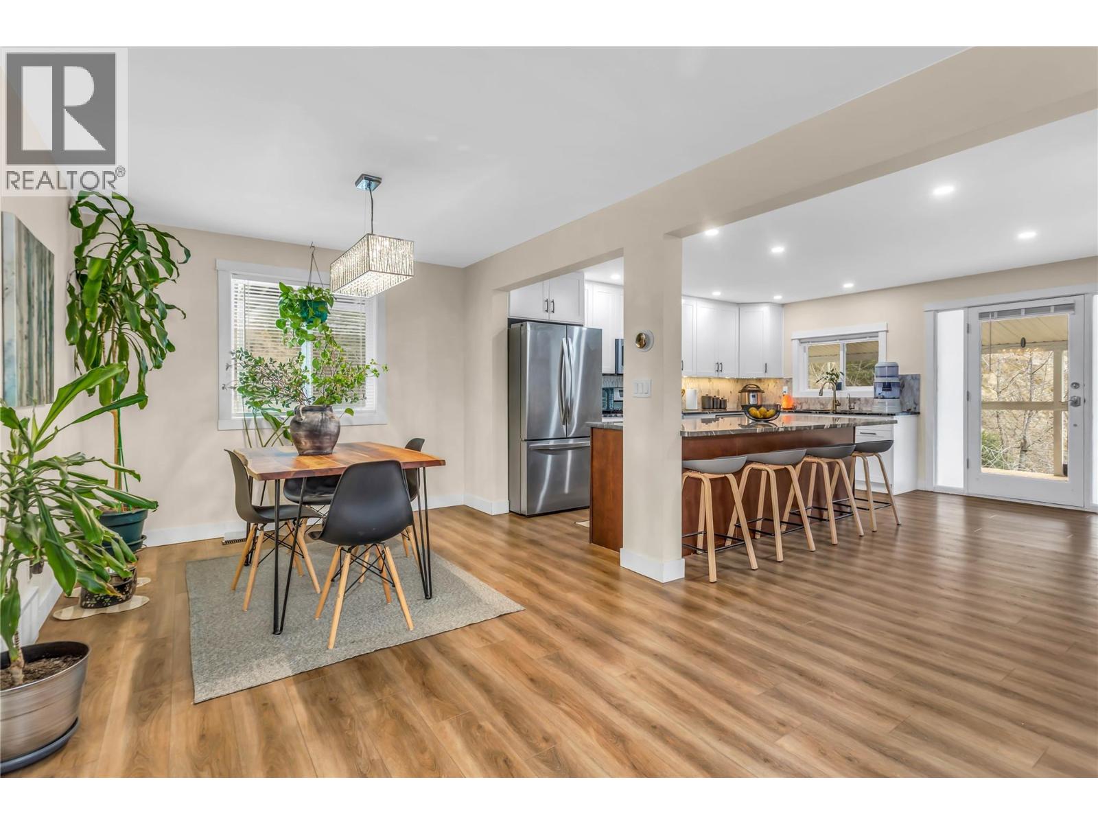 2621 Salmon River Road, Salmon Arm, British Columbia  V1E 3H8 - Photo 23 - 10384739