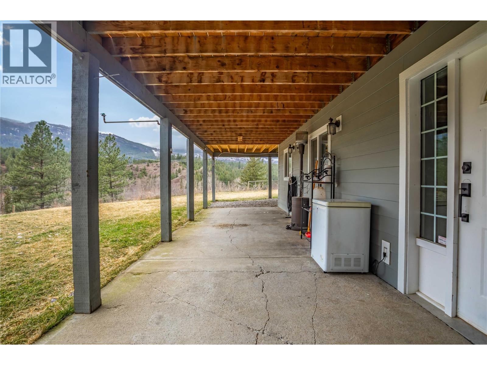 2621 Salmon River Road, Salmon Arm, British Columbia  V1E 3H8 - Photo 39 - 10384739