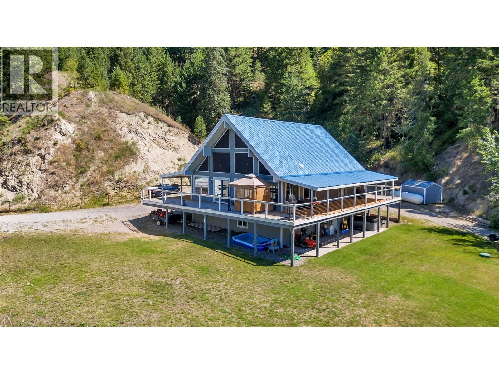2621 Salmon River Road, Salmon Arm, British Columbia  V1E 3H8 - Photo 4 - 10384739