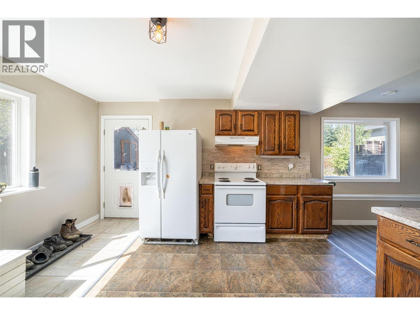 5654 Lynes Road, Falkland, British Columbia  V0E 1W0 - Photo 24 - 10384832