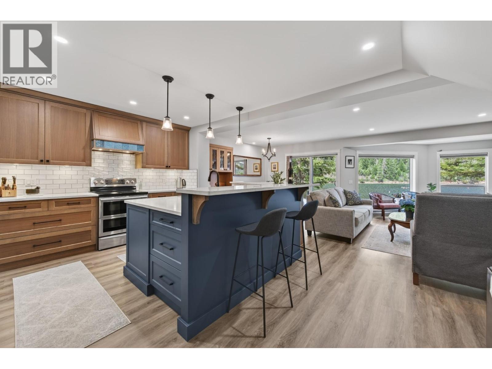 1801 Paul Lake Road Unit# 7, Kamloops, British Columbia  V2H 1N7 - Photo 4 - 10384810