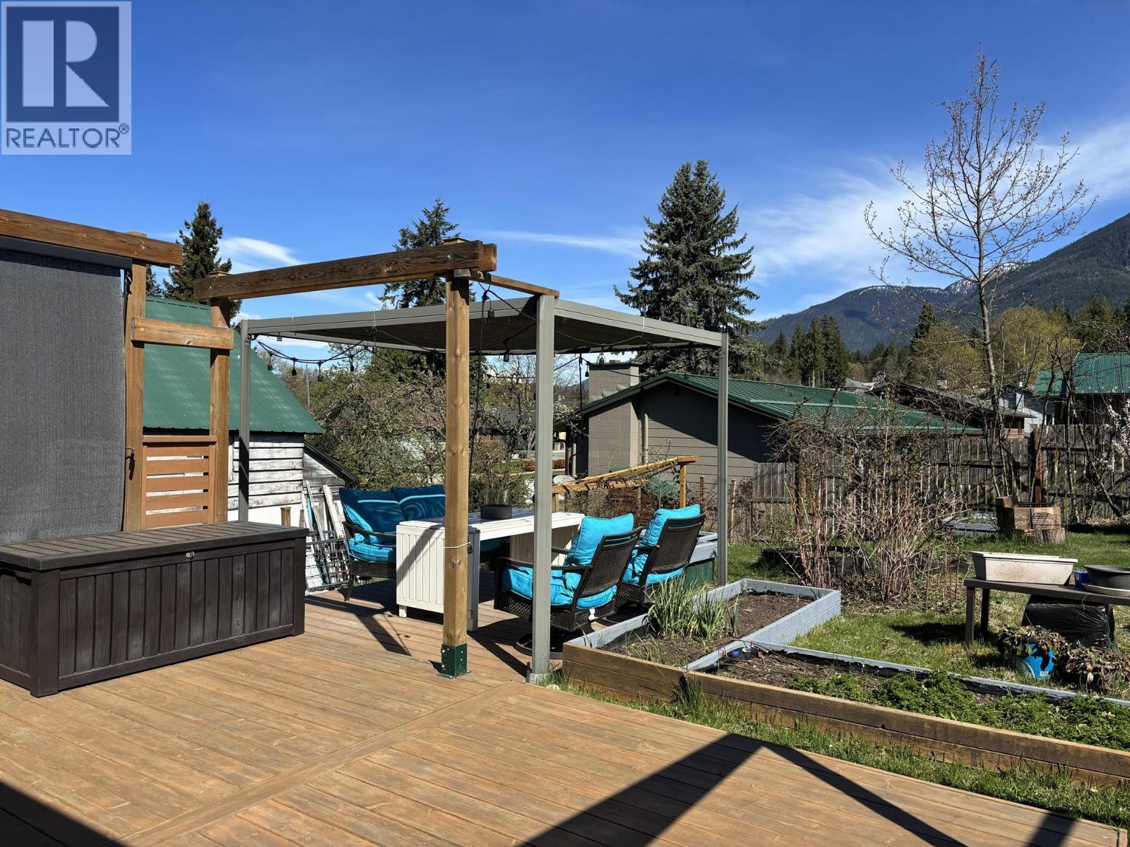 95 2nd Street Nw, Nakusp, British Columbia  V0G 1R0 - Photo 9 - 10384733