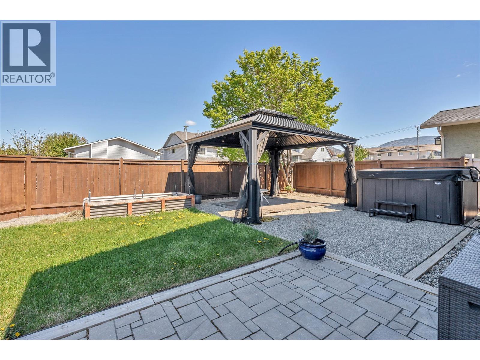 196 Troy Court, Penticton, British Columbia  V2A 7L4 - Photo 9 - 10385075