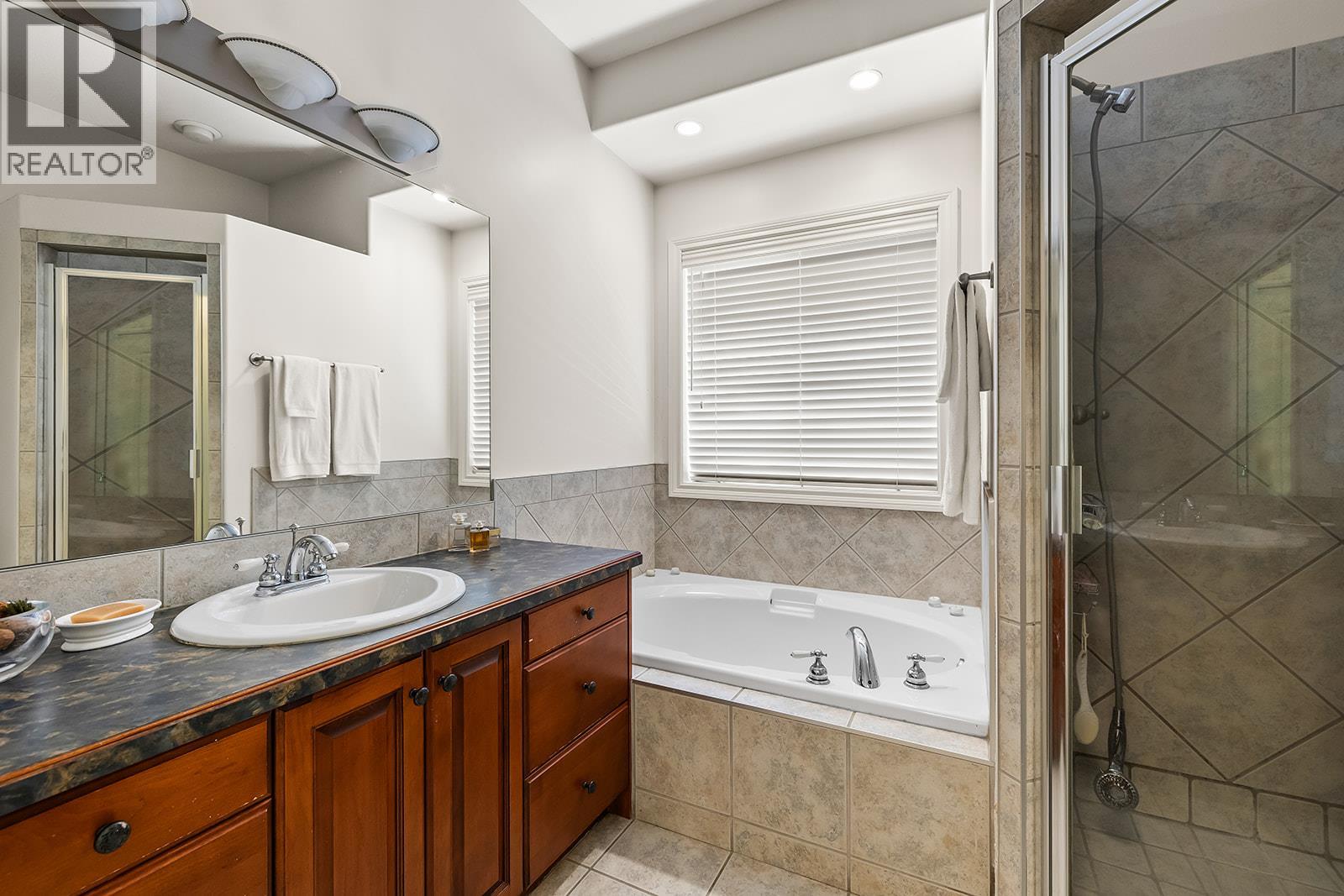 3103 Thacker Drive, West Kelowna, British Columbia  V1Z 1X5 - Photo 33 - 10384934