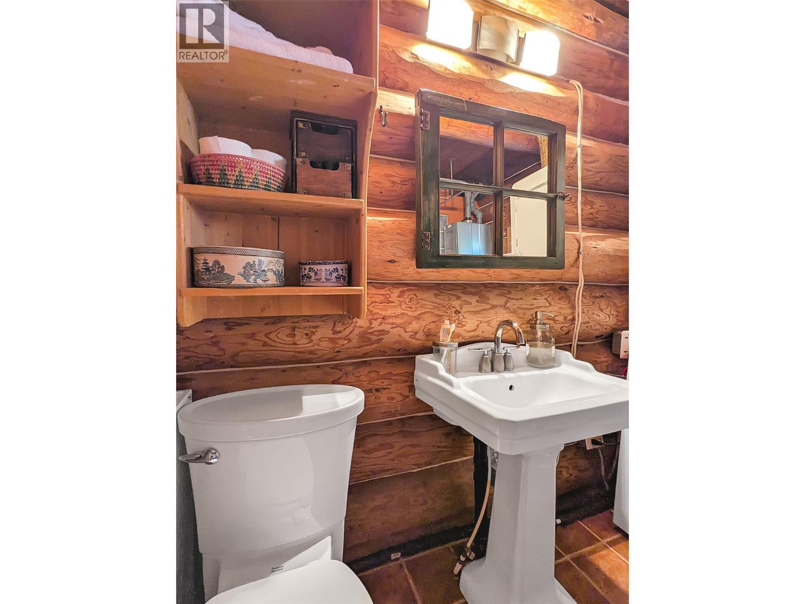 8907 Martens Road, Slocan, British Columbia  V0G 2C0 - Photo 22 - 10384864